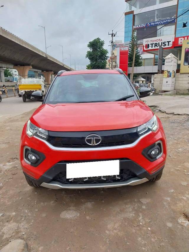 https://images10.gaadi.com/usedcar_image/4098182/original/processed_b37b0b4d2b2198acdfc2c98842fc1384.jpeg?imwidth=6400