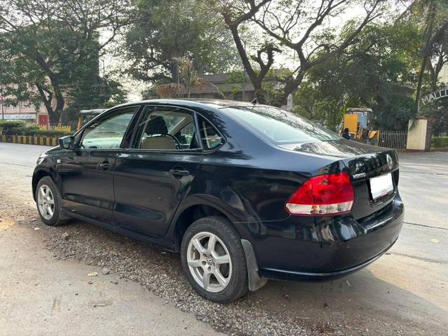 https://images10.gaadi.com/usedcar_image/4098271/original/processed_40821bc747ece0621fc5f0aa3e1c885d.jpg?imwidth=6402