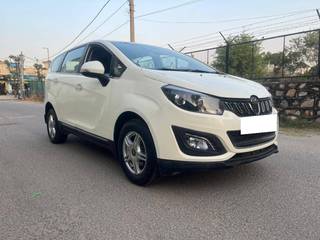 Mahindra Marazzo Mahindra Marazzo M6 Plus