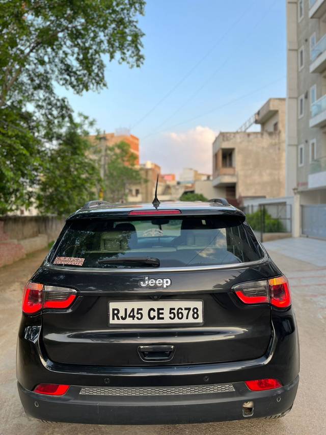 https://images10.gaadi.com/usedcar_image/4098357/original/4fc64f5892951b4b9ac7f87136eedf85.jpg?imwidth=6402