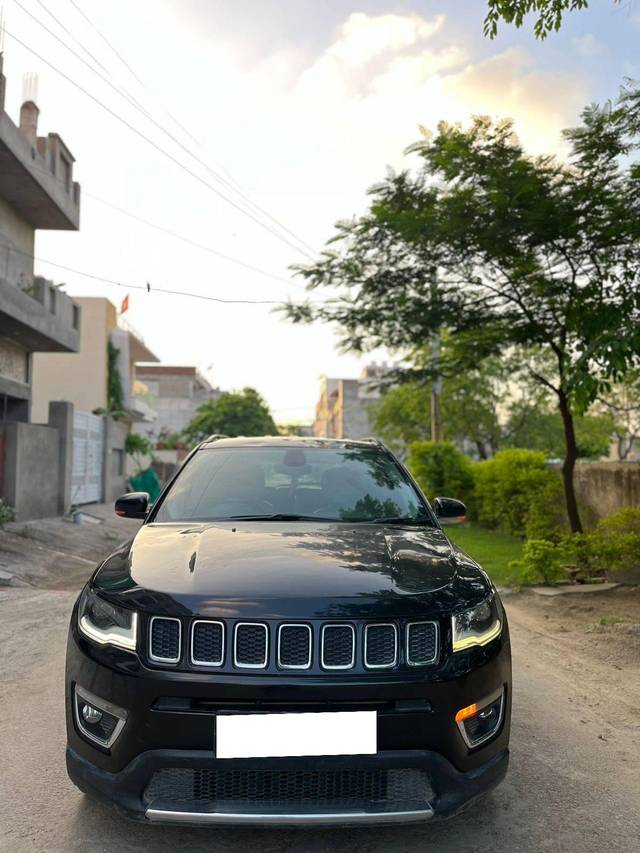 https://images10.gaadi.com/usedcar_image/4098357/original/processed_0276c33b5298adbc5b724bf0d6ffff80.jpg?imwidth=6400