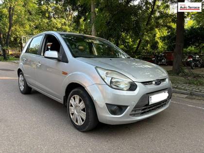 Ford Figo 1.5D Titanium MT