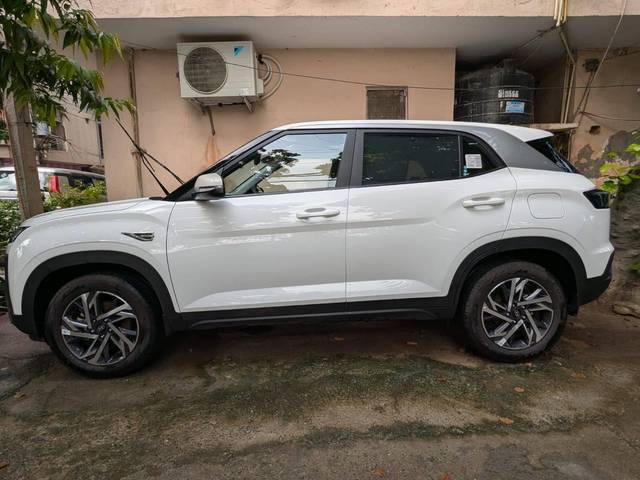 https://images10.gaadi.com/usedcar_image/4098730/original/processed_1c62838388be9770e17385a669aae90e.jpg?imwidth=6401