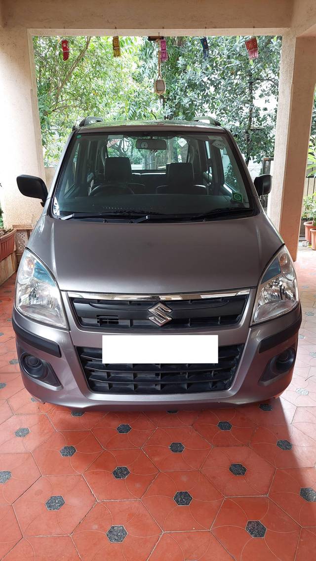 https://images10.gaadi.com/usedcar_image/4098782/original/processed_7a2f8a3b7648af68b0ccd4b164620687.jpg?imwidth=6400