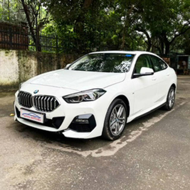 https://images10.gaadi.com/usedcar_image/4098832/original/9e6aceb4115572eebe8f093229dd44e3.jpg?imwidth=6400