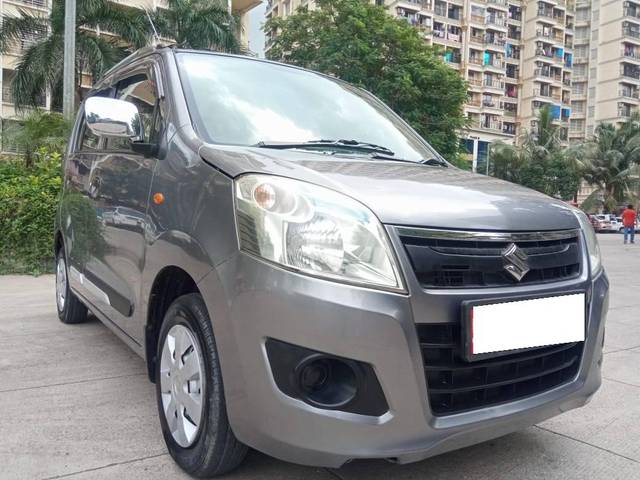 https://images10.gaadi.com/usedcar_image/4099513/original/processed_4b09e1da84dc8993fbf1f8e3fecfa150.jpg?imwidth=6400