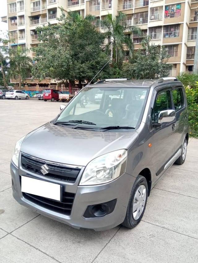 https://images10.gaadi.com/usedcar_image/4099513/original/processed_bffabdf61edeef43cde1724d4f1e6002.jpg?imwidth=6402