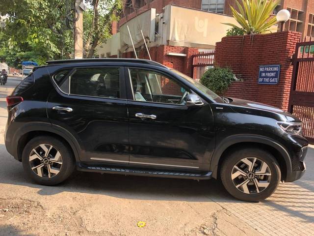 https://images10.gaadi.com/usedcar_image/4099796/original/processed_8247640df85dd564fd9f69164bb69a13.jpg?imwidth=6401