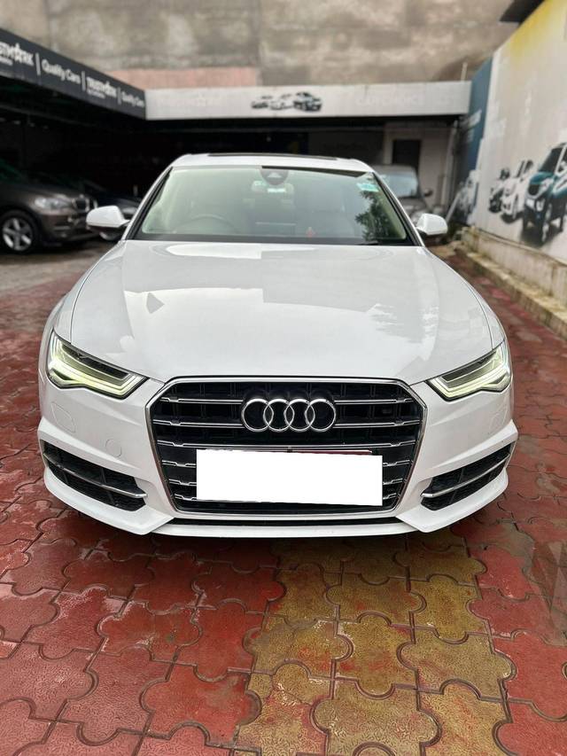 https://images10.gaadi.com/usedcar_image/4100002/original/processed_46c983cd96c1297fe6d509fcc4cedd96.jpg?imwidth=6402