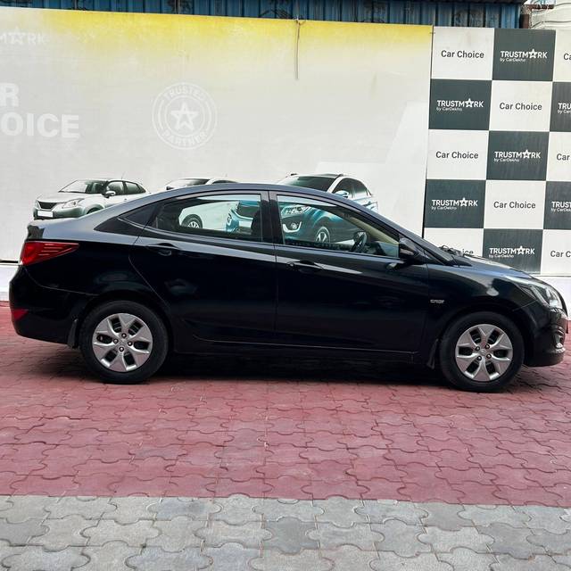 https://images10.gaadi.com/usedcar_image/4100025/original/processed_139bf759a878f942c89673daf89526c4.jpeg?imwidth=6401