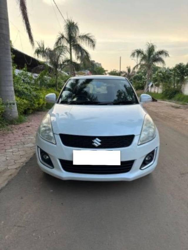 https://images10.gaadi.com/usedcar_image/4100533/original/processed_ea8c1b07-1870-4177-be19-ff1b79106e7c.jpg?imwidth=6400