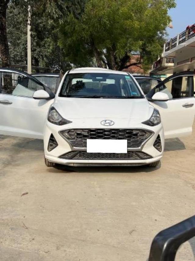 https://images10.gaadi.com/usedcar_image/4100701/original/processed_b3fed65c-da7c-4dd4-a807-39e38b4ef1c5.jpeg?imwidth=6400