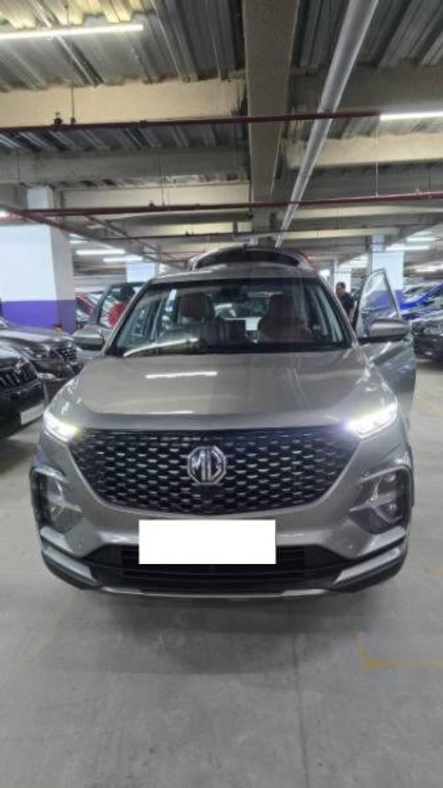 https://images10.gaadi.com/usedcar_image/4100741/original/processed_75a116b6-d902-4a30-a7c7-d8f30283c5ed.jpg?imwidth=6401