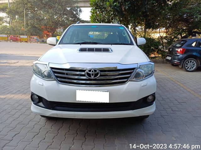 https://images10.gaadi.com/usedcar_image/4100950/original/processed_7d773da5028fa5ab166ba2444828640e.png?imwidth=6400