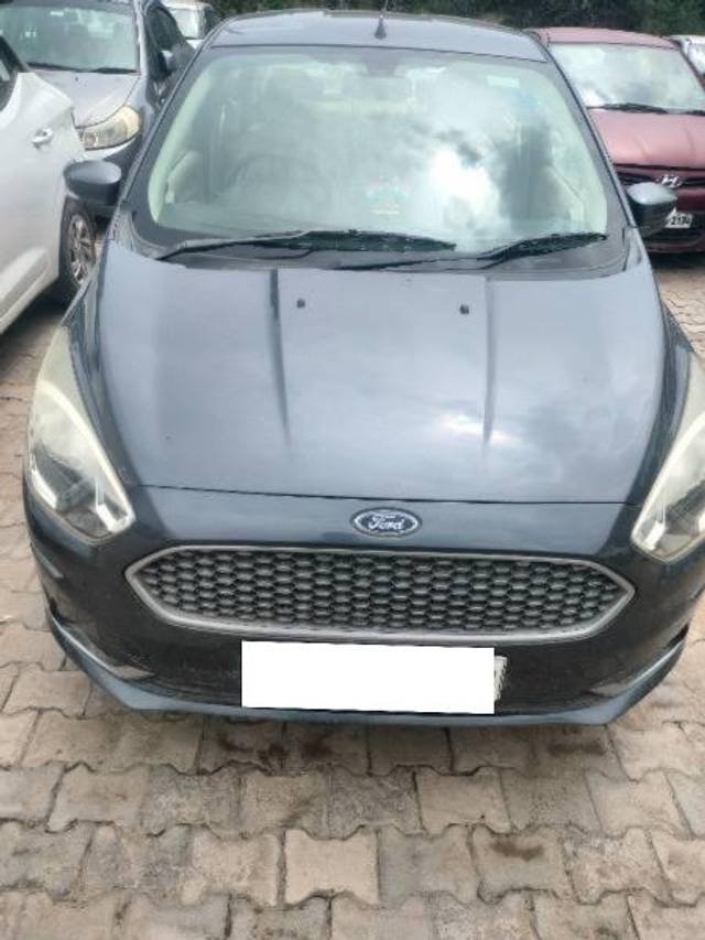 https://images10.gaadi.com/usedcar_image/4100977/original/processed_76c7f991-a872-4075-b934-8d560427efa8.jpg?imwidth=6401