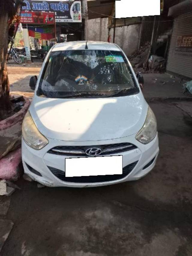 https://images10.gaadi.com/usedcar_image/4101136/original/processed_5c2f0388-0d6e-47f9-a1cc-07af99c2837c.jpg?imwidth=6401