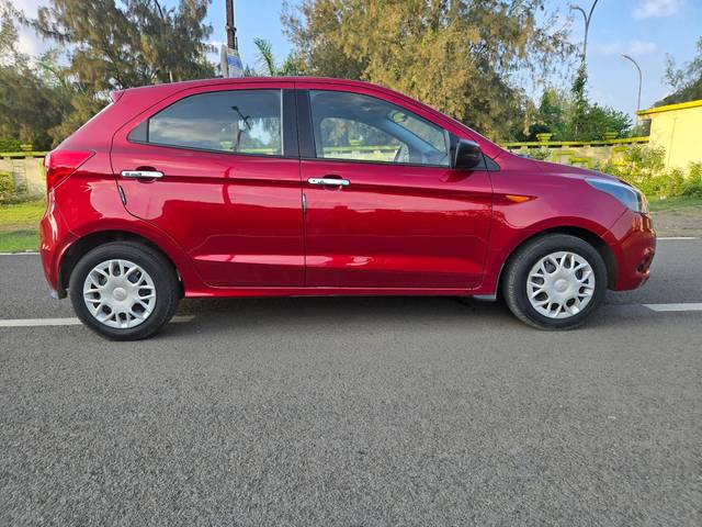 https://images10.gaadi.com/usedcar_image/4101142/original/da3dd7f192fe331e0a7947400b164dbb.jpg?imwidth=6401