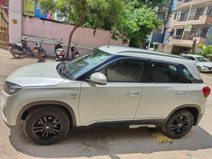 Maruti Vitara Brezza ZDi AMT