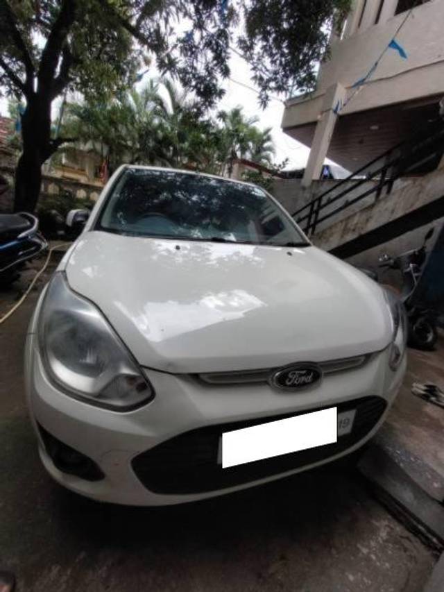 https://images10.gaadi.com/usedcar_image/4101503/original/processed_5675f968-3012-483f-b718-7b30a0442f5f.jpg?imwidth=6400