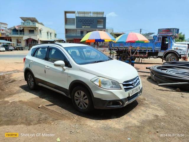 https://images10.gaadi.com/usedcar_image/4101556/original/processed_04daf972-df0b-4250-9867-966c2be25f7e.jpg?imwidth=6402