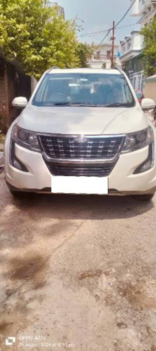 https://images10.gaadi.com/usedcar_image/4101648/original/processed_44218503-b215-4b47-9ba3-e05d4dc82ab0.jpg?imwidth=6400