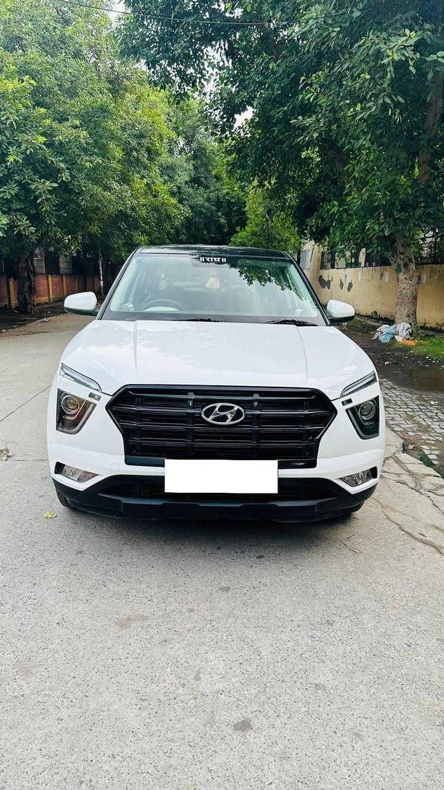 https://images10.gaadi.com/usedcar_image/4101745/original/processed_2097393a3b953b4184faee20252af308.jpg?imwidth=6402