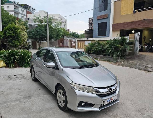 https://images10.gaadi.com/usedcar_image/4101828/original/processed_30e900b97a125e949e19a900db1fcfe8.jpeg?imwidth=6400