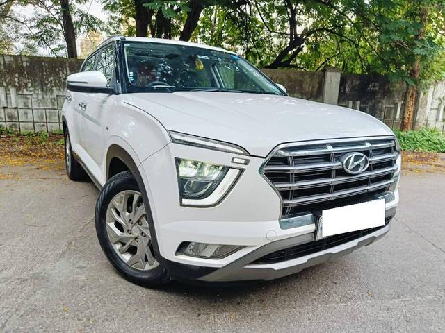 https://images10.gaadi.com/usedcar_image/4102412/original/processed_6c5b484bafad0524e1172e7e073dca5a.jpeg?imwidth=6400