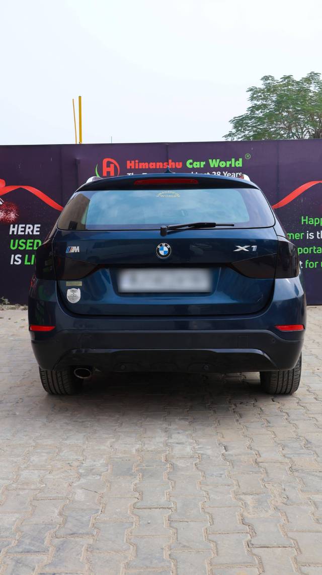 https://images10.gaadi.com/usedcar_image/4102629/original/processed_663d32e35dd3814e57c6a6504b47bcaa.jpg?imwidth=6401