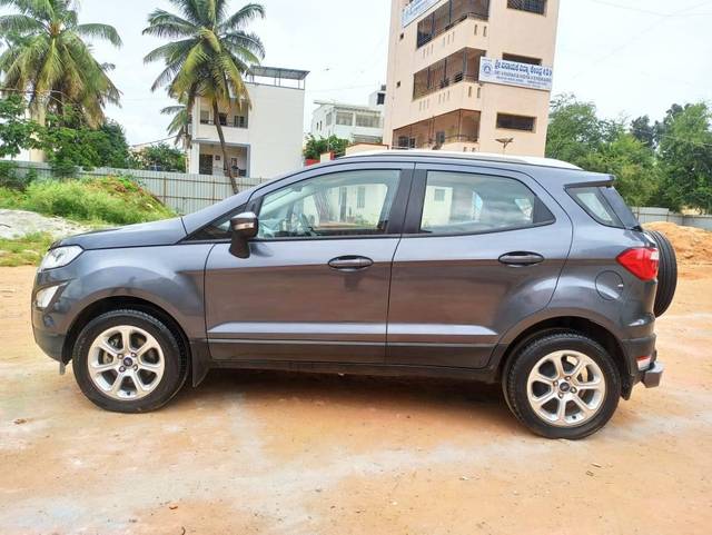 https://images10.gaadi.com/usedcar_image/4102658/original/processed_0abe1ed8b0c03f112070604b538a634e.jpg?imwidth=6402