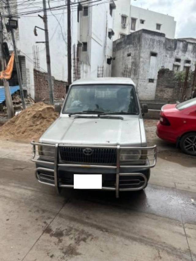 https://images10.gaadi.com/usedcar_image/4102744/original/processed_dab8fca2-4249-4e4f-93da-17212a253531.jpeg?imwidth=6400