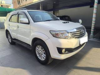 Toyota Fortuner 2011-2016 Toyota Fortuner 4x4 AT