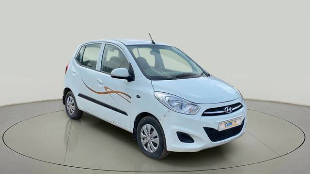 https://images10.gaadi.com/usedcar_image/4102979/original/5baaf6f17016fc113cf73d0fba5cecc3.jpg?imwidth=6400