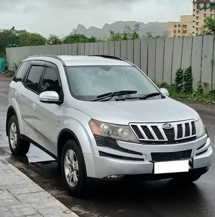 Mahindra XUV500 W8 2WD