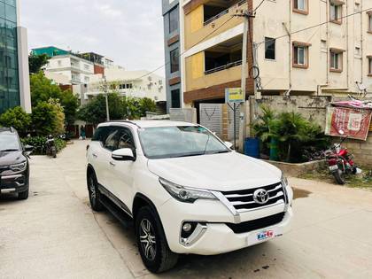 Toyota Fortuner 2.8 2WD AT BSIV