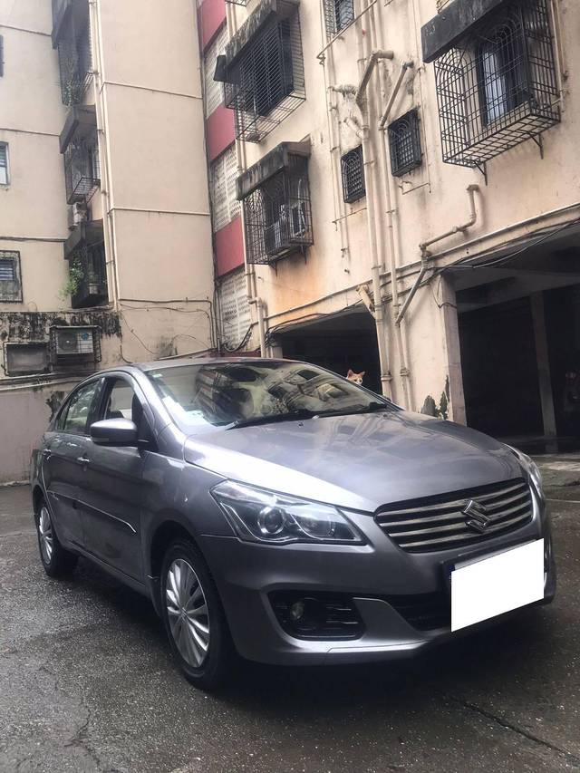 https://images10.gaadi.com/usedcar_image/4103404/original/processed_d7b57cdf80aa845a98f7a6a55ac22196.jpg?imwidth=6400