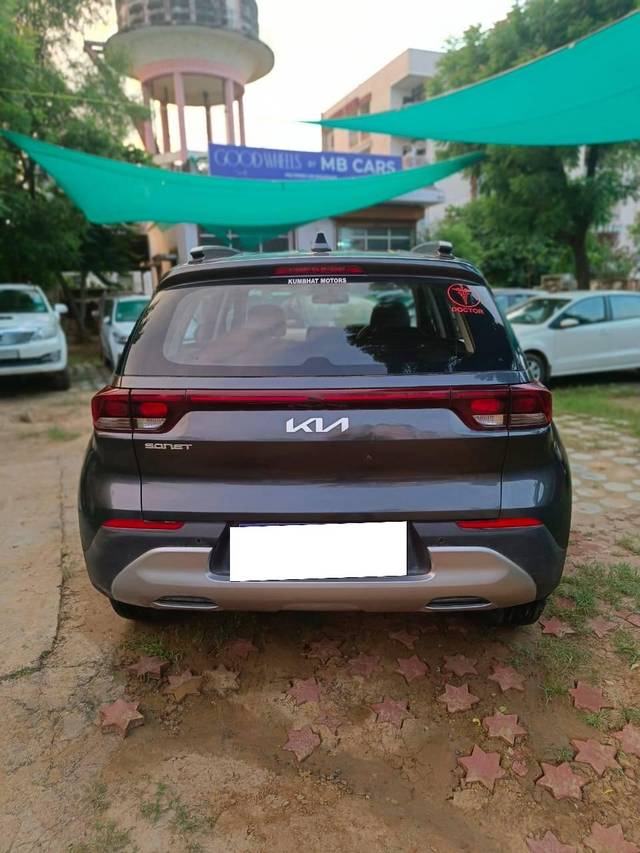 https://images10.gaadi.com/usedcar_image/4103414/original/processed_c7c98b47366b1f1b59f67d1814caee4d.jpg?imwidth=6401