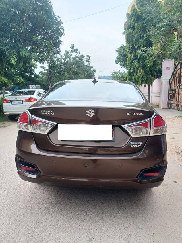 https://images10.gaadi.com/usedcar_image/4103447/original/processed_982c224608710a5b01c48ee8075a4a5e.jpg?imwidth=6401