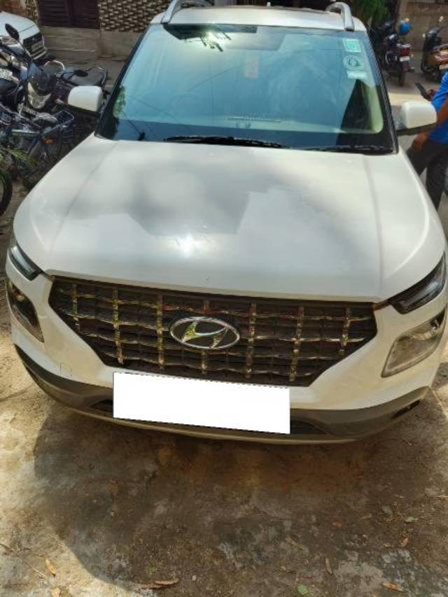 https://images10.gaadi.com/usedcar_image/4103505/original/processed_905e07b4-8523-4bc4-9b1b-441d12ab9fda.jpeg?imwidth=6400