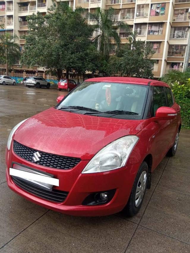 https://images10.gaadi.com/usedcar_image/4103551/original/processed_e8aef4fea4da543960e6a177c98d6d89.jpg?imwidth=6402