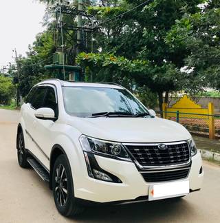 Mahindra XUV500 Mahindra XUV500 W11 Option AT AWD