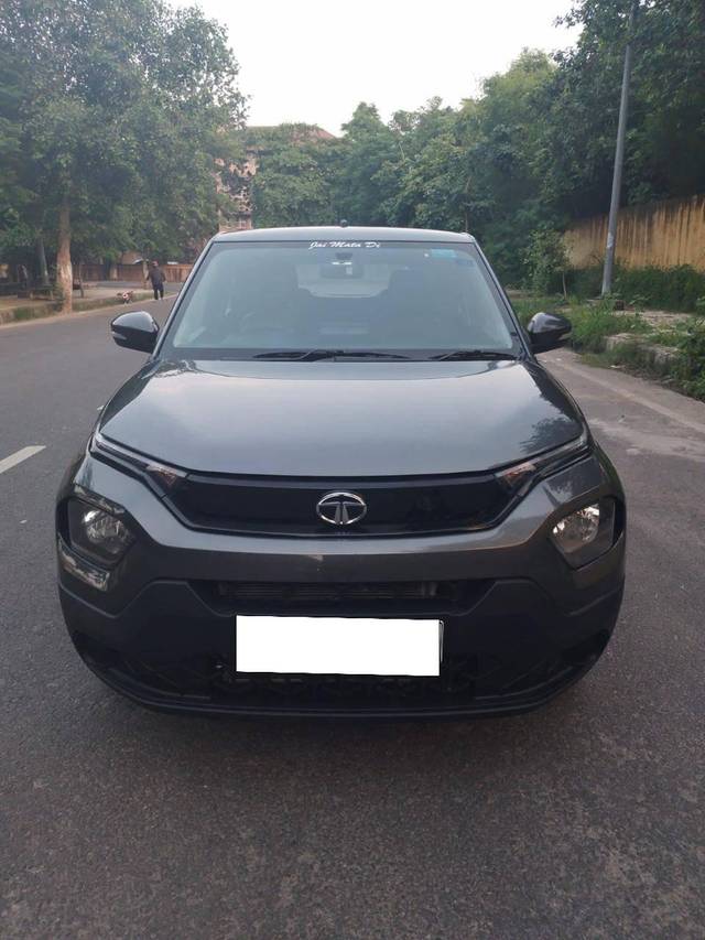 https://images10.gaadi.com/usedcar_image/4103600/original/processed_54bbe1276b5c4c7383b97b3905de66ca.jpg?imwidth=6400