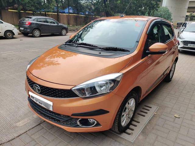 https://images10.gaadi.com/usedcar_image/4103604/original/processed_16f50499dfa6ef088e15ab4f03c761e3.jpg?imwidth=6402