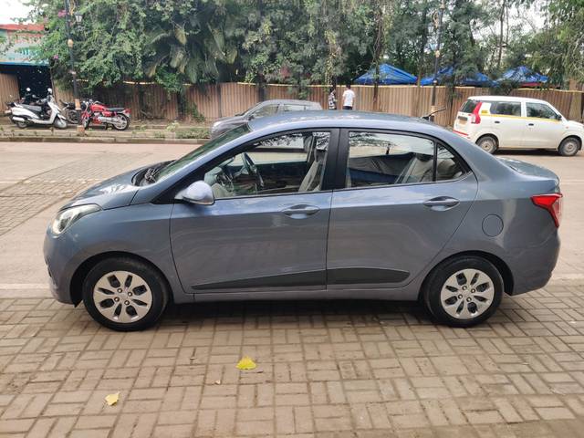 https://images10.gaadi.com/usedcar_image/4103656/original/8a3476c3d9db1fa358d620165398132d.jpg?imwidth=6401