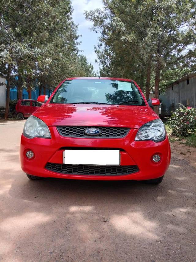 https://images10.gaadi.com/usedcar_image/4103751/original/processed_72ed4dcc973639802e390cfbd1ae87f6.jpg?imwidth=6402