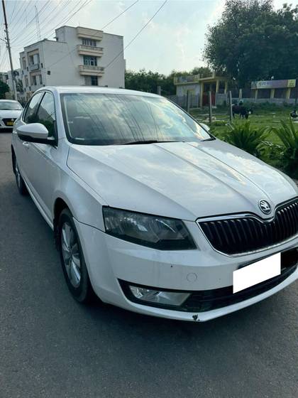 Skoda Octavia Ambition Plus 2.0 TDI MT