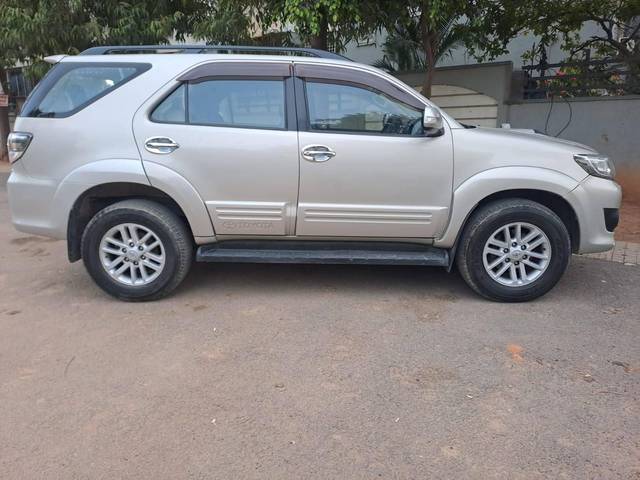 https://images10.gaadi.com/usedcar_image/4104317/original/processed_575222eb39684e45252fff0f0e2dc768.jpg?imwidth=6401