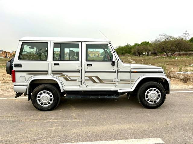 https://images10.gaadi.com/usedcar_image/4104326/original/4a96815b1d1c0a1d6e2a19d9084e6cc3.jpg?imwidth=6401