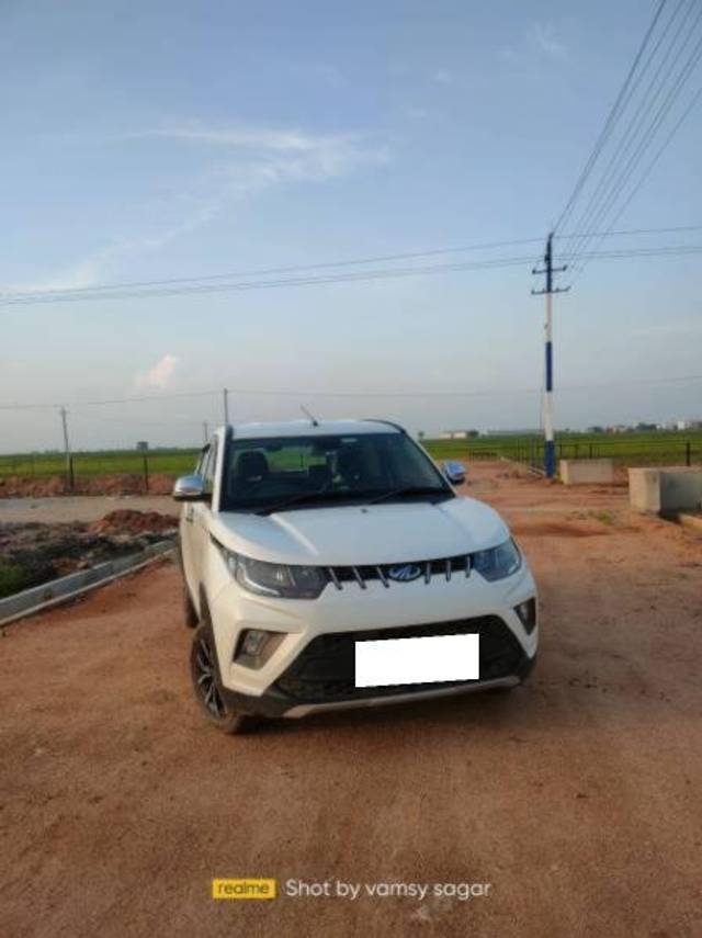 https://images10.gaadi.com/usedcar_image/4104490/original/processed_8d7fae58-da18-48ac-a2af-df2c508242d0.jpg?imwidth=6400