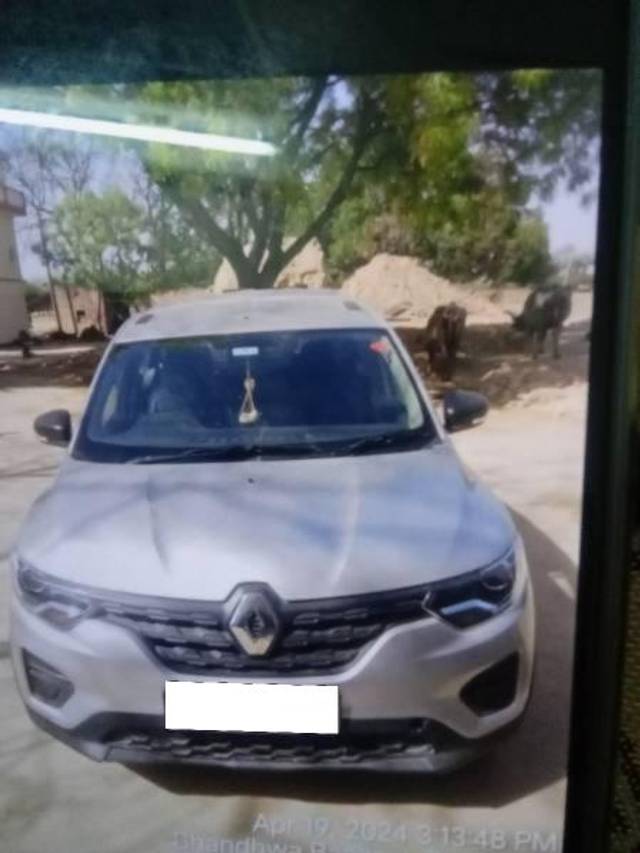 https://images10.gaadi.com/usedcar_image/4104557/original/processed_17757baa-6296-43db-b325-d5535692a5c7.jpg?imwidth=6400